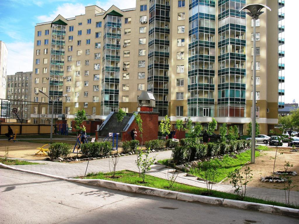 Arenda Kvartiry V Bazhovskom Apartment Ekaterinburg Exterior photo